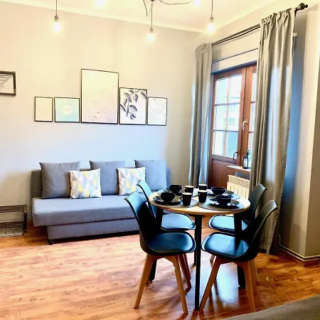 Pokoje I Donia Rum i privatbostad *