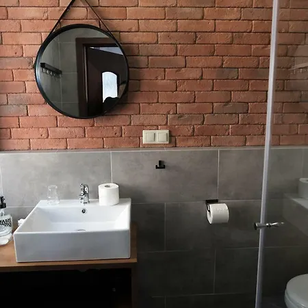 Pokoje I Donia Rum i privatbostad